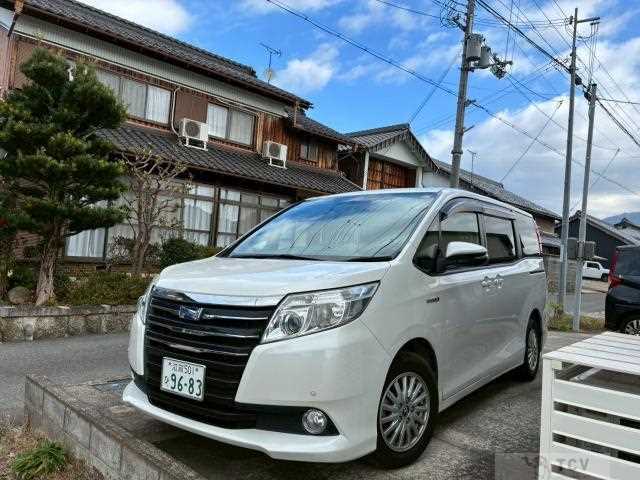 2015 Toyota Noah
