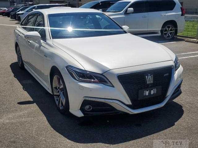 2018 Toyota Crown Hybrid