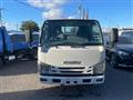 2015 Isuzu Elf Truck