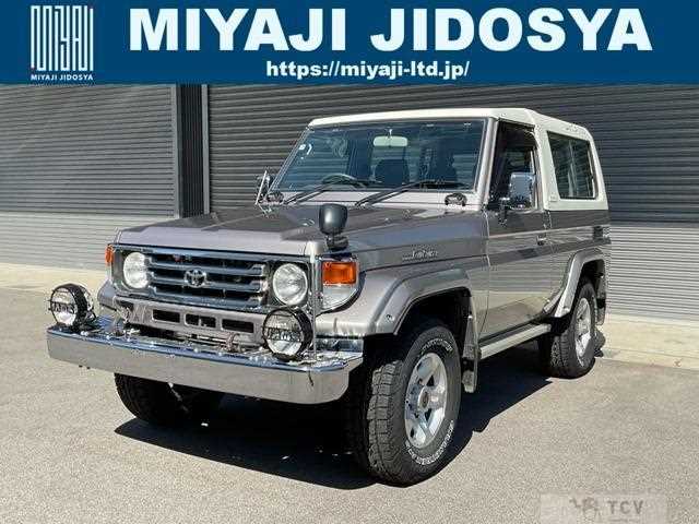 2004 Toyota Landcruiser 70
