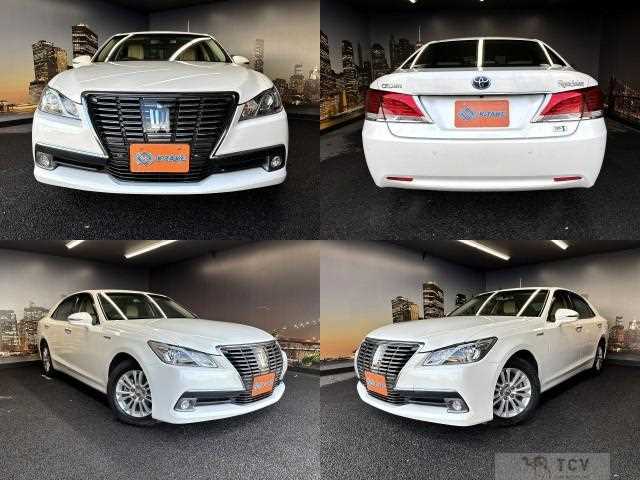 2014 Toyota Crown Hybrid