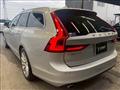 2017 Volvo V90