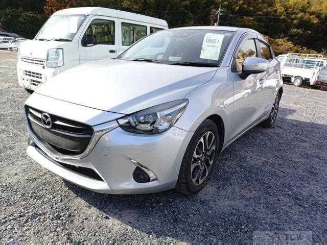 2018 Mazda Demio