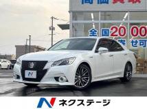 2013 Toyota Crown Hybrid