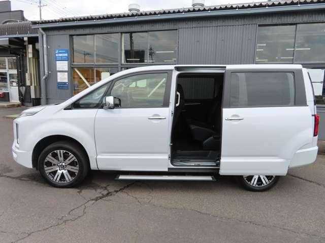 Mitsubishi Delica D5 2025 — миниатюра 10