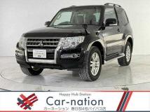 2015 Mitsubishi Pajero