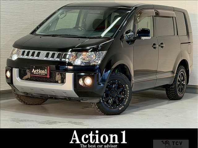 2016 Mitsubishi Delica D5