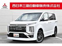 2022 Mitsubishi Delica D5