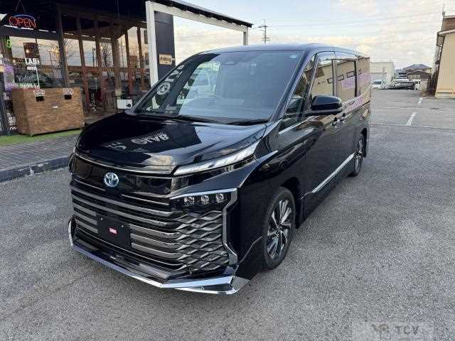2022 Toyota Voxy