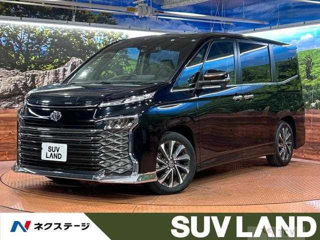 2022 Toyota Voxy