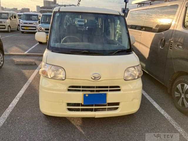 2011 Daihatsu Tanto