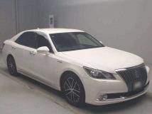 2014 Toyota Crown Majesta