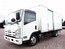 2013 Isuzu Elf Truck
