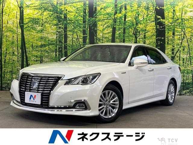 2016 Toyota Crown Hybrid
