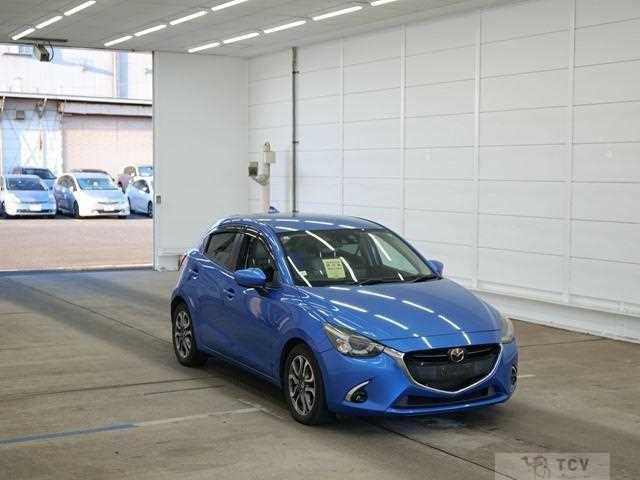 2017 Mazda Demio