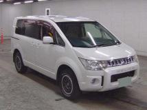 2013 Mitsubishi Delica D5
