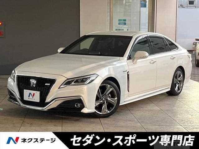 2019 Toyota Crown Hybrid