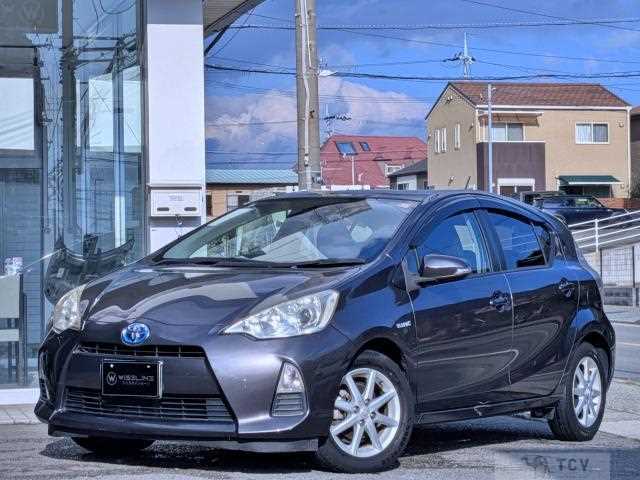 2013 Toyota AQUA
