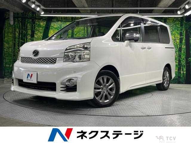 2013 Toyota Voxy