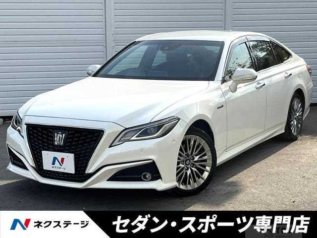 2020 Toyota Crown Hybrid