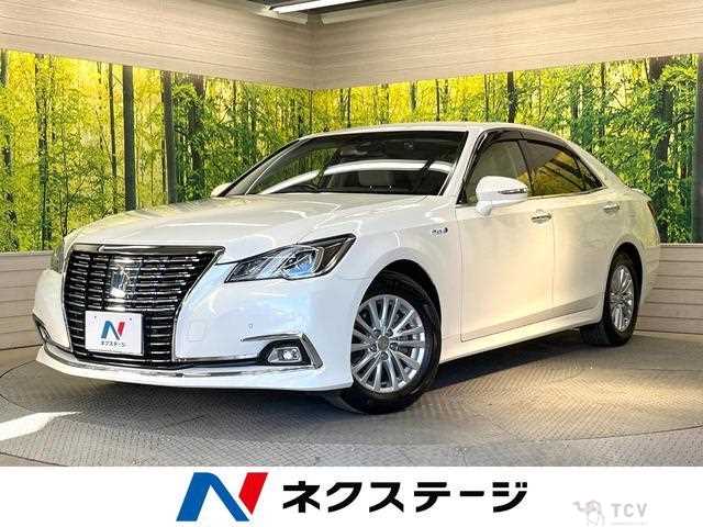 2017 Toyota Crown Hybrid