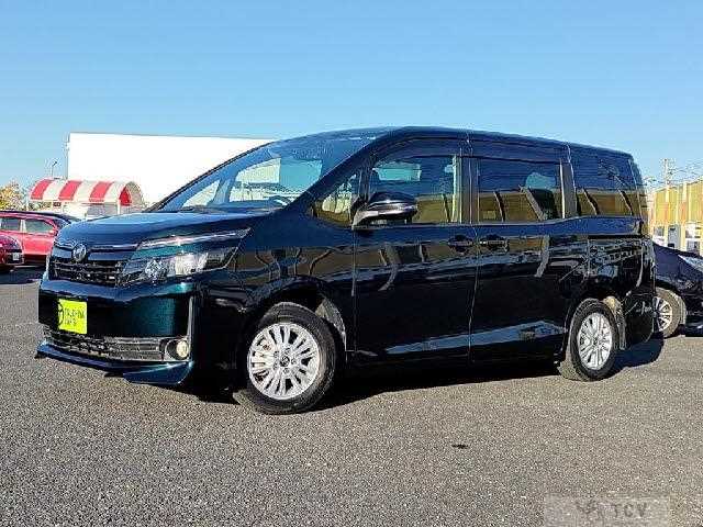 2014 Toyota Voxy