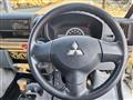 2010 Mitsubishi Minicab Van