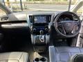 2017 Toyota Alphard G