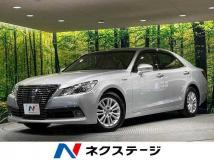 2013 Toyota Crown Hybrid
