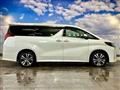2022 Toyota Alphard G