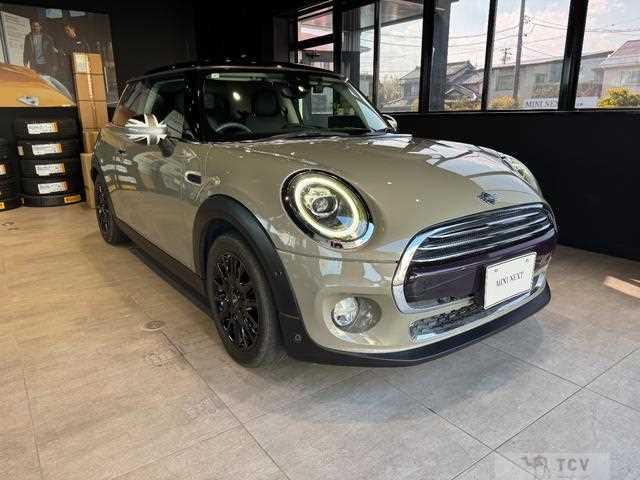 2019 BMW MINI