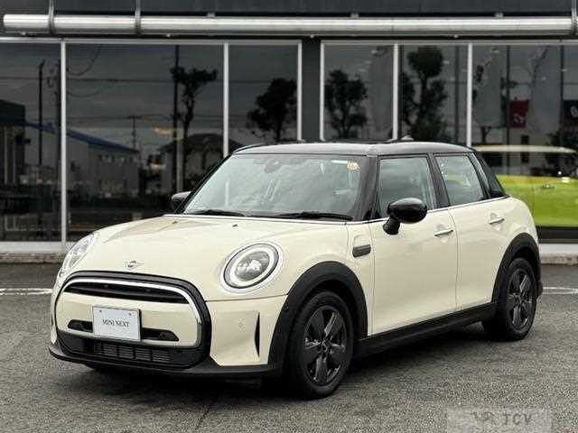 2022 BMW MINI