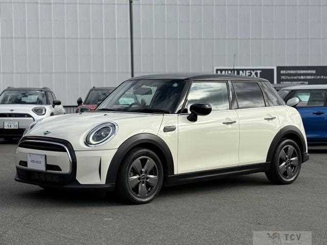 2022 BMW MINI