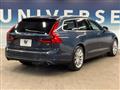 2017 Volvo V90