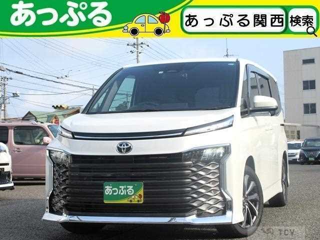 2022 Toyota Voxy