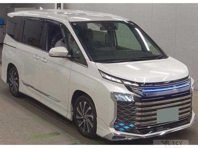 2022 Toyota Voxy