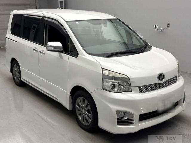 2013 Toyota Voxy
