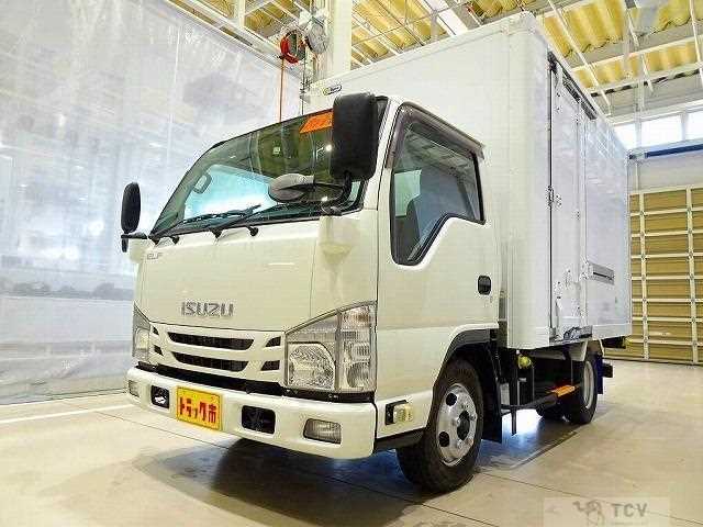 2016 Isuzu Elf Truck