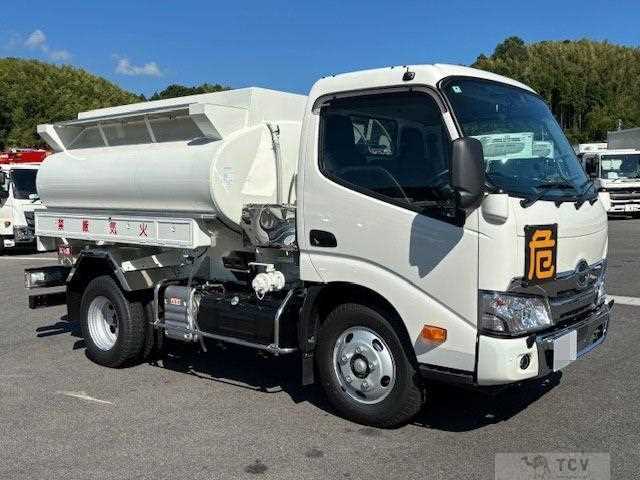 2025 Hino Dutro