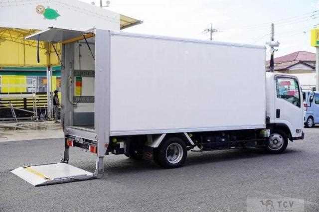 2016 Isuzu Elf Truck