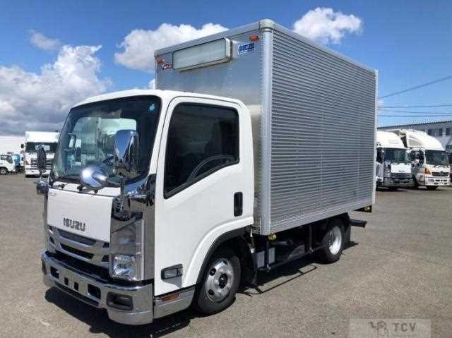 2020 Isuzu Elf Truck