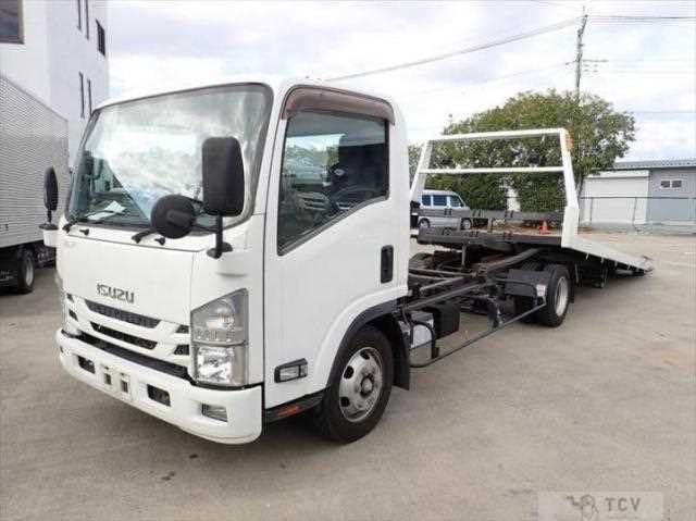 2018 Isuzu Elf Truck