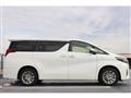 2018 Toyota Alphard Hybrid