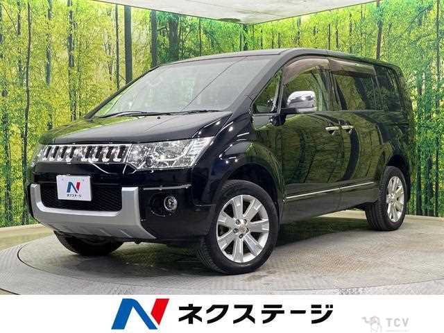 2011 Mitsubishi Delica D5