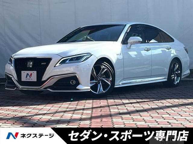 2018 Toyota Crown Hybrid
