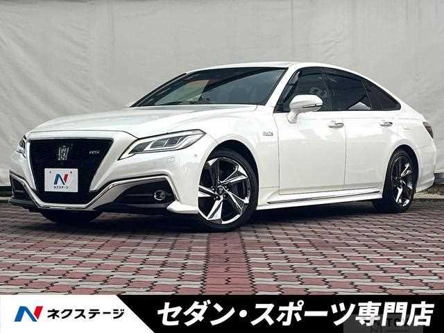 2018 Toyota Crown Hybrid