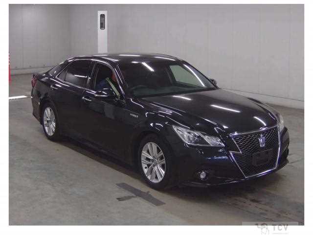 2015 Toyota Crown Hybrid
