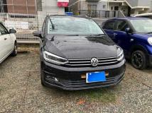 2017 Volkswagen Golf Touran