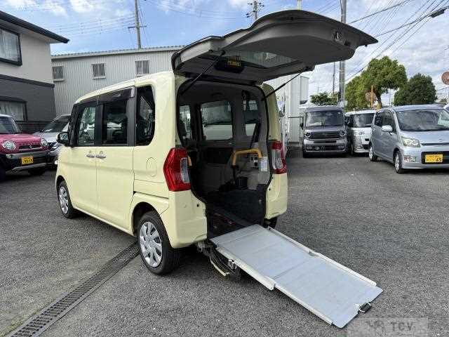2018 Daihatsu Tanto