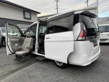 2017 Nissan Serena